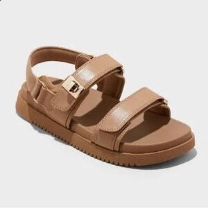 Tan Sandals with Buckle Detail